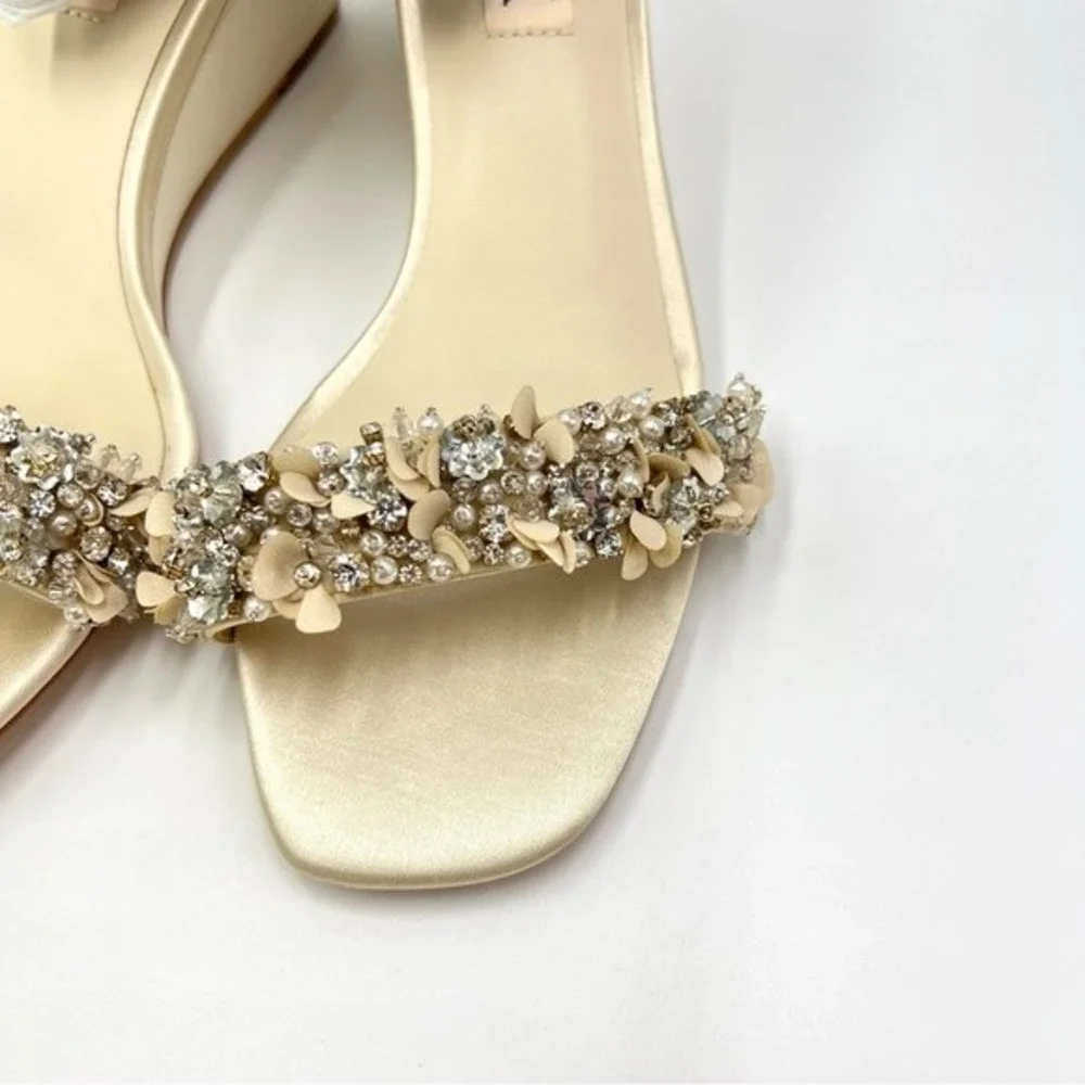 Badgley Mischka Size 6 Teasha Ivory Satin Jeweled Low Wedges Sandals Heels Shoes